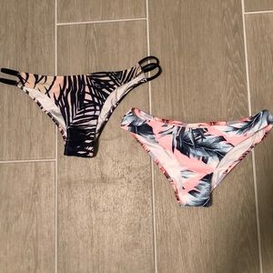 Bundle of 2 bikini bottoms